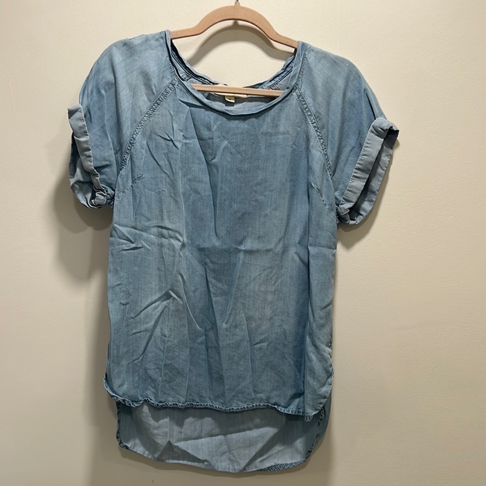 CLOTH & Stone Anthropologie Short SleeveChambray Top size medium
